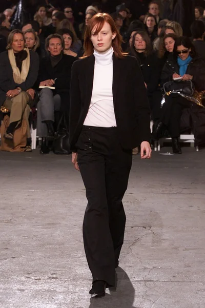 Look 16